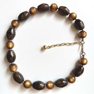 Vintage Brown Moonglow Lucite Choker Beaded Necklace 14-16”
